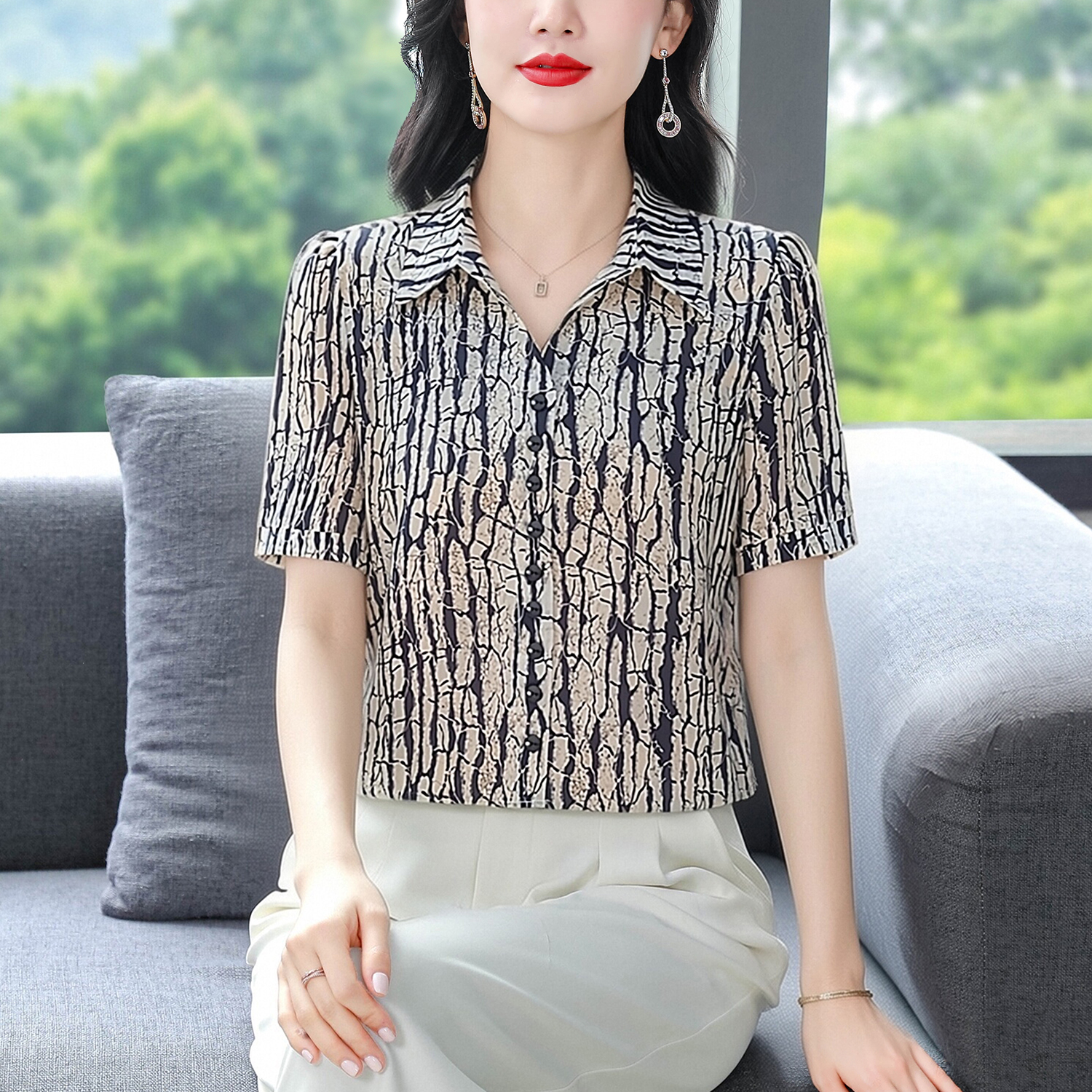 端莊大氣媽媽夏裝翻領雪紡襯衫2026新款中老年女裝半袖T恤小衫