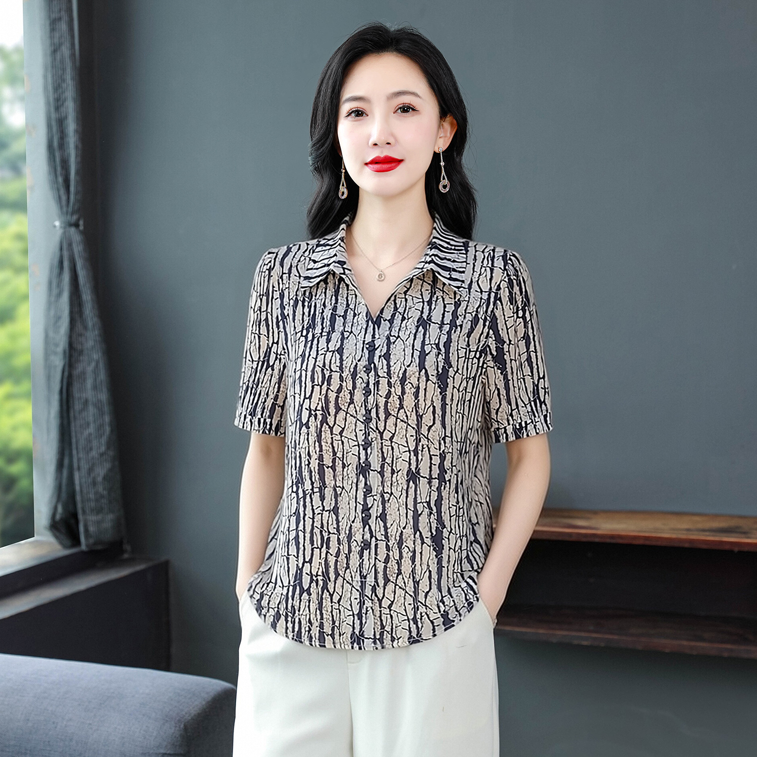 端莊大氣媽媽夏裝翻領雪紡襯衫2026新款中老年女裝半袖T恤小衫