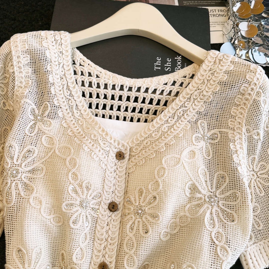 2026新款重工刺繡短袖女夏季透氣棉麻森系溫柔風針織蕾絲薄款開衫