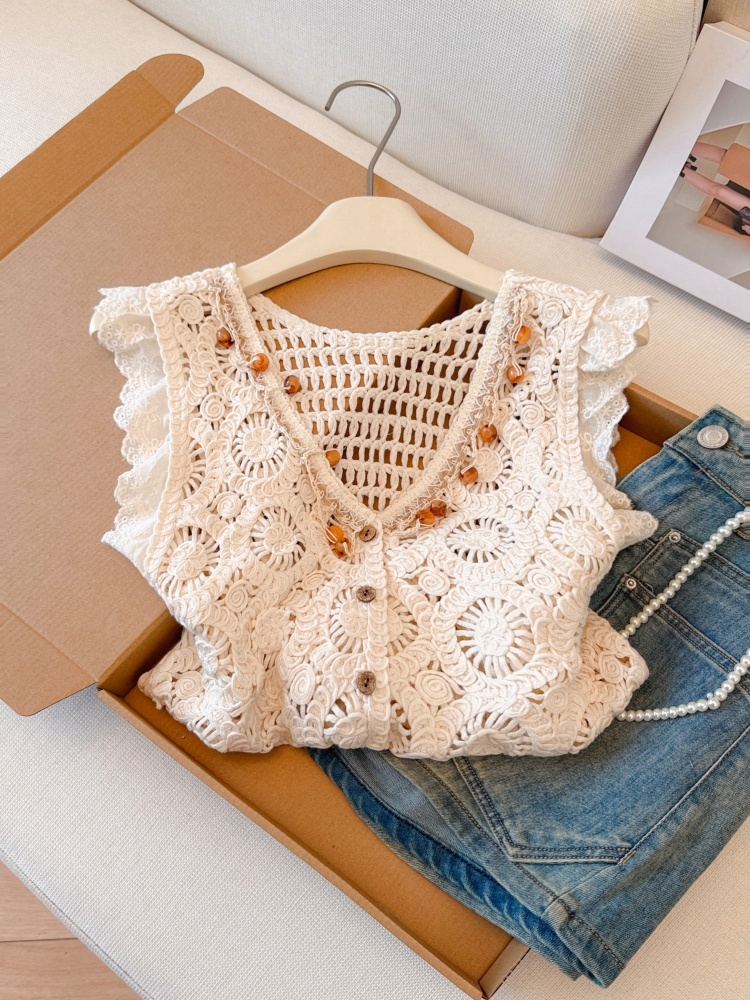 2026年夏季V領蕾絲刺繡馬甲女疊穿鏤空重工流蘇無袖背心