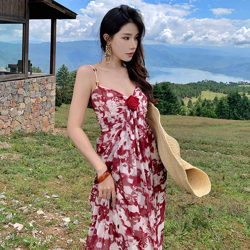 實拍立體玫瑰花設計連衣裙女碎花V領吊帶顯瘦氣質收腰裙