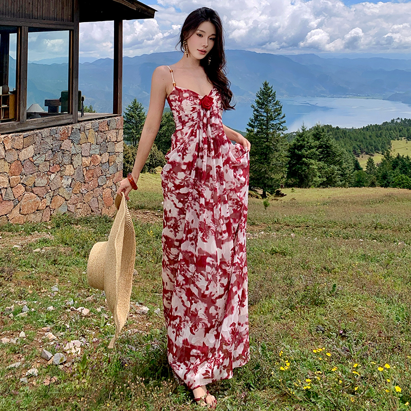 實拍立體玫瑰花設計連衣裙女碎花V領吊帶顯瘦氣質收腰裙