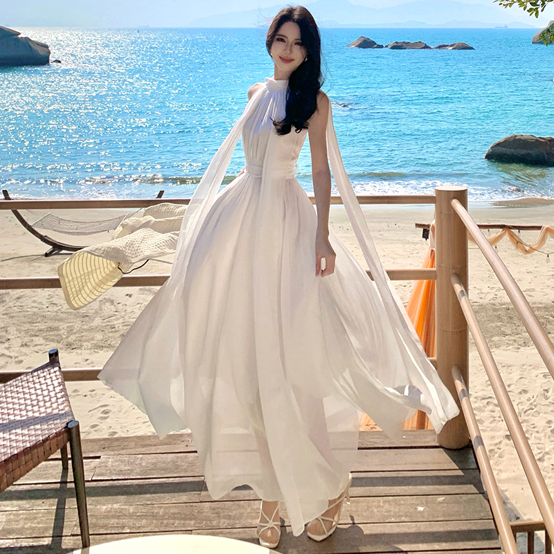 實拍小眾法式連衣裙女顯瘦氣質名媛無袖掛脖超仙大擺長裙子