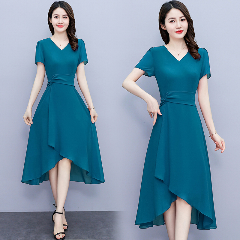 RY2969# 实拍v领纯色连衣裙女夏季2026新款潮流气质荷叶边高端过膝...