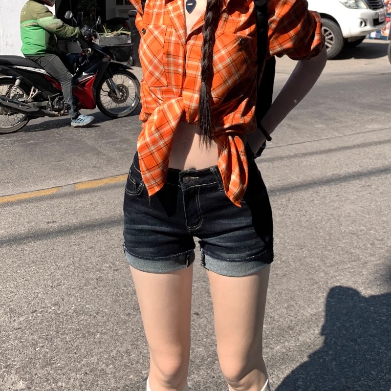 弄格美式復古牛仔短褲女2026夏季新款辣妹低腰豐胯熱褲翻邊褲子