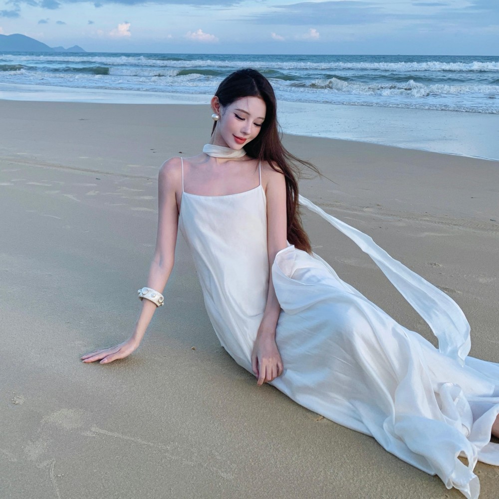 實拍簡約吊帶連衣裙女夏2025夏季度假仙女裙氣質