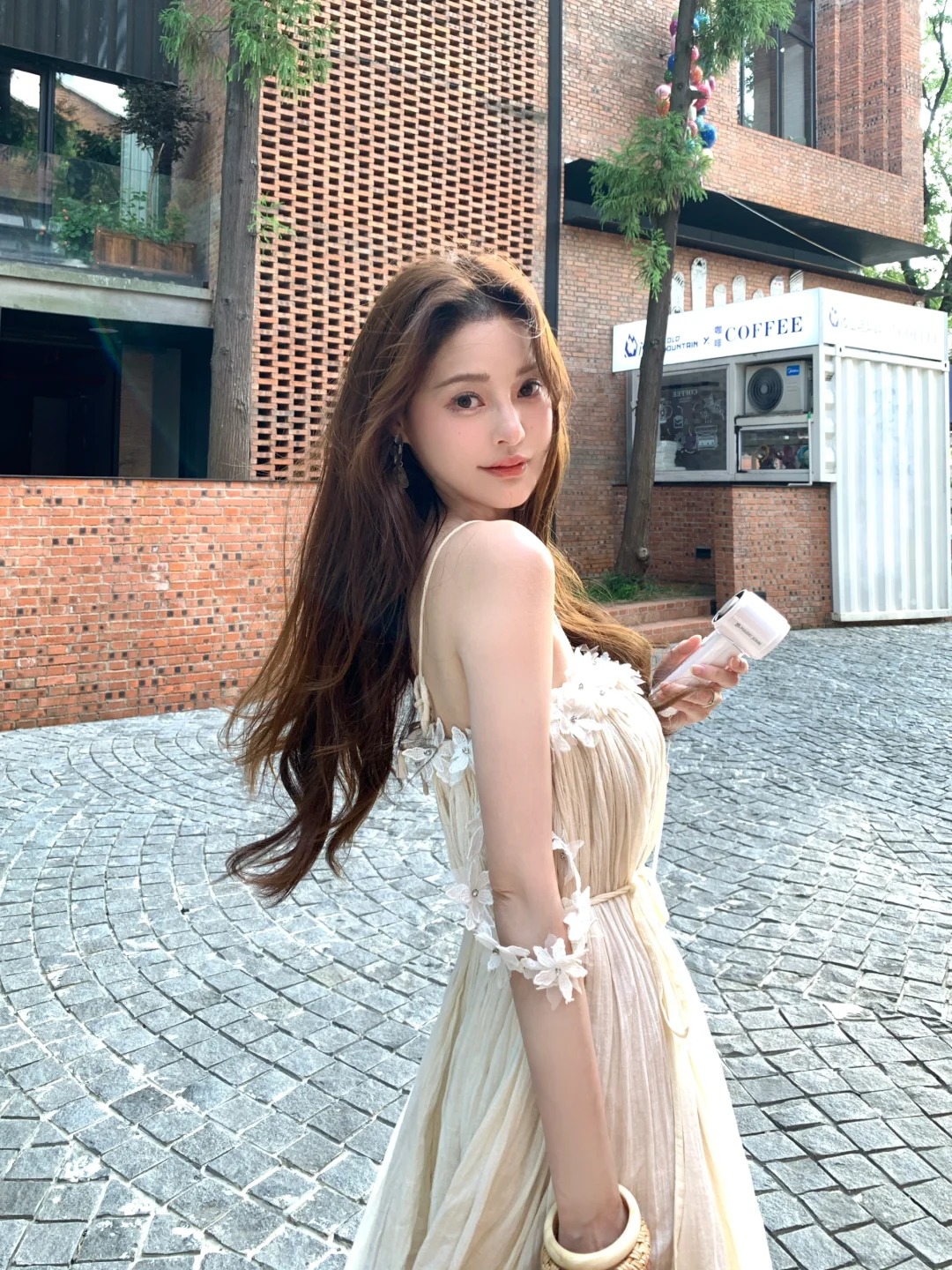 清冷感手工花朵花邊兩穿仙女吊帶抹胸連衣裙