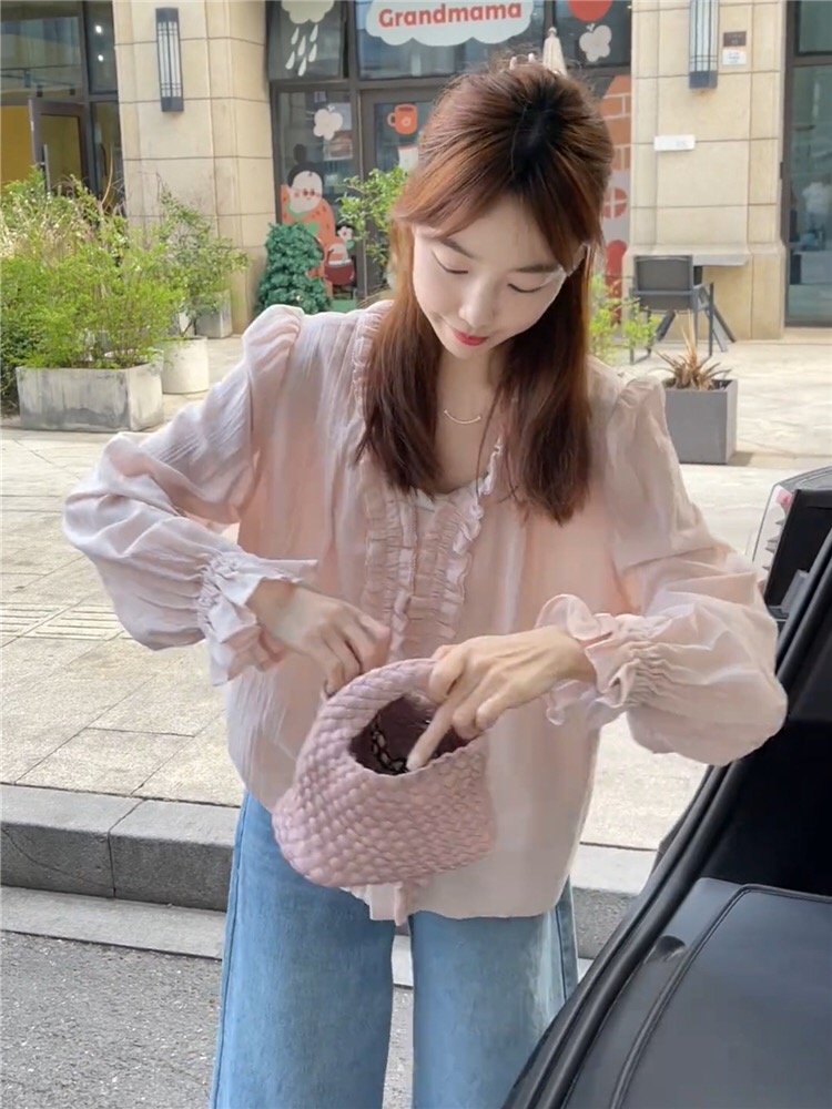 MY15810# 法式粉色木耳边V领长袖衬衫女新款高级感泡泡袖雪纺上衣女裝...