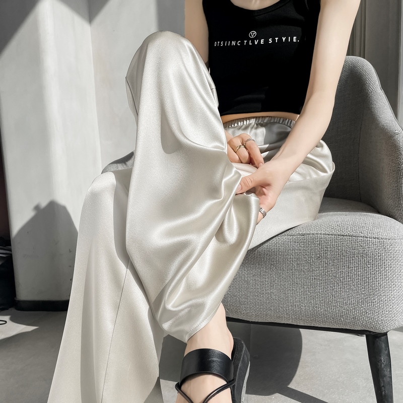 實拍2026夏季新款緞面冰絲微喇褲高腰醋酸闊腿休閑褲拖地褲女
