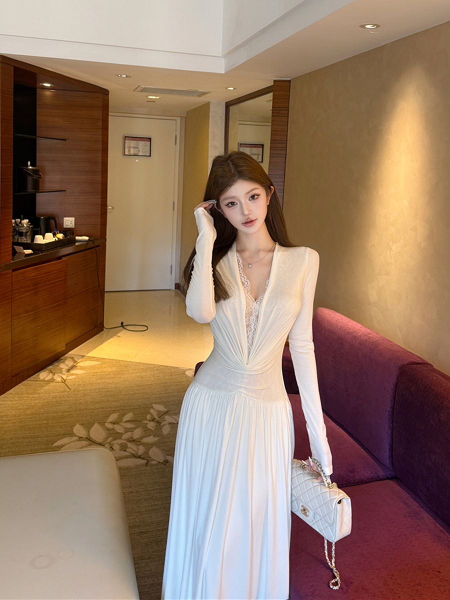 實拍性感收腰顯瘦V領長袖連衣裙長裙女