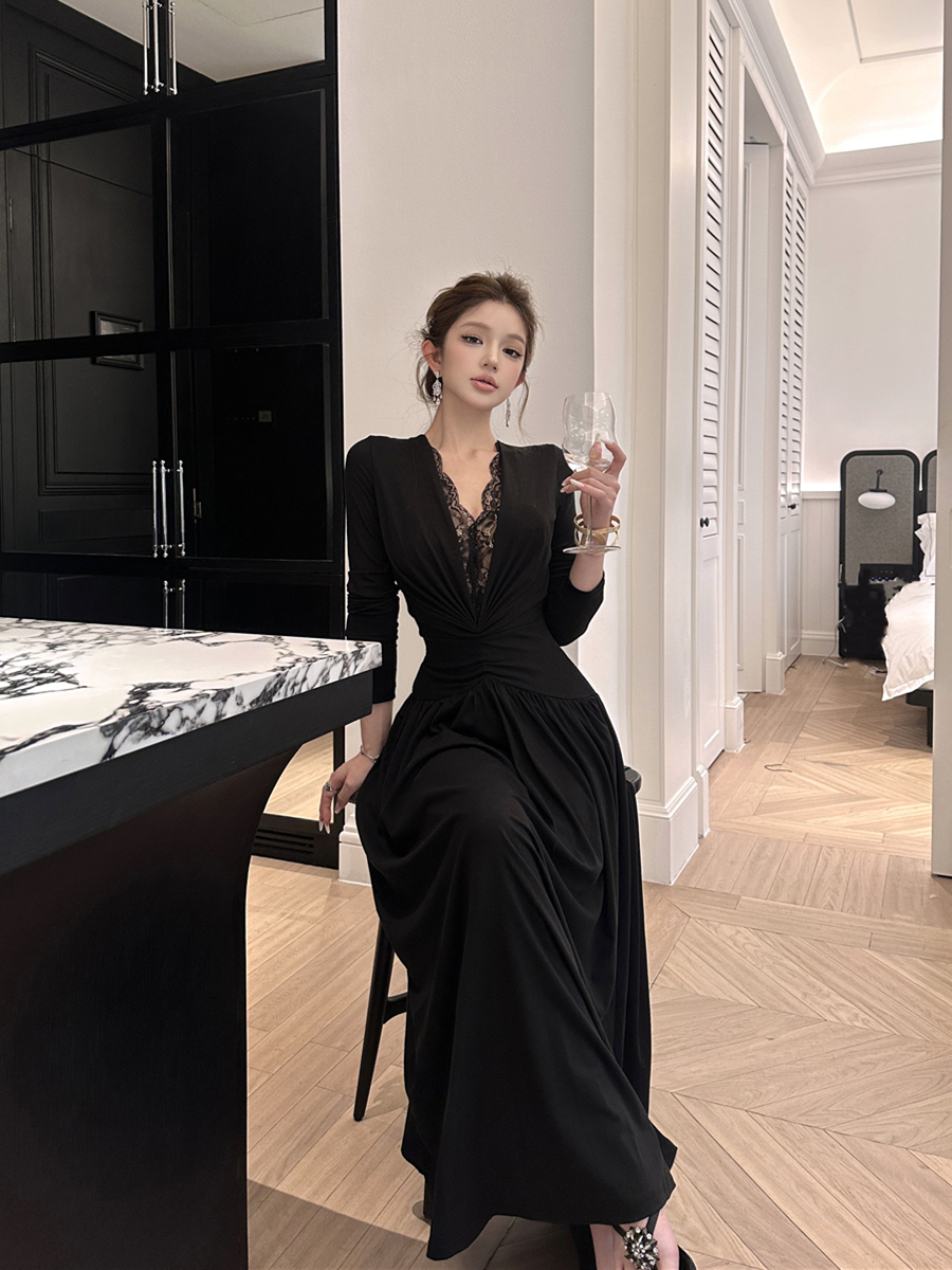 實拍性感收腰顯瘦V領蕾絲拼接長袖連衣裙長裙女