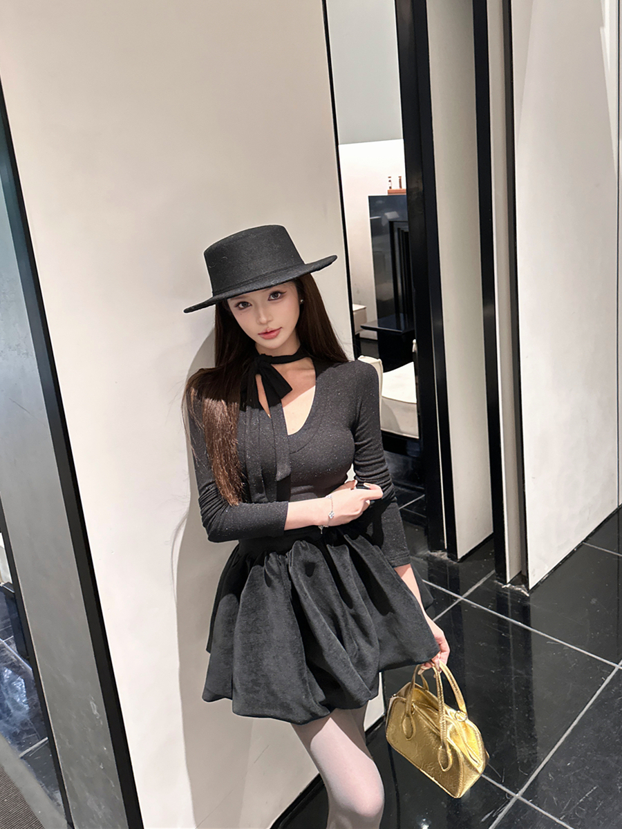 實拍秋季復古性感V領黑色千金生日裙針織拼接花苞系帶連衣裙女