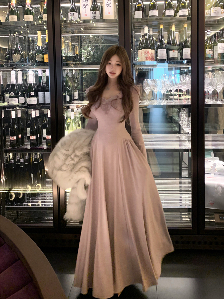 實拍復古性感V領溫柔蕾絲花邊大擺連衣裙收腰顯瘦長裙女