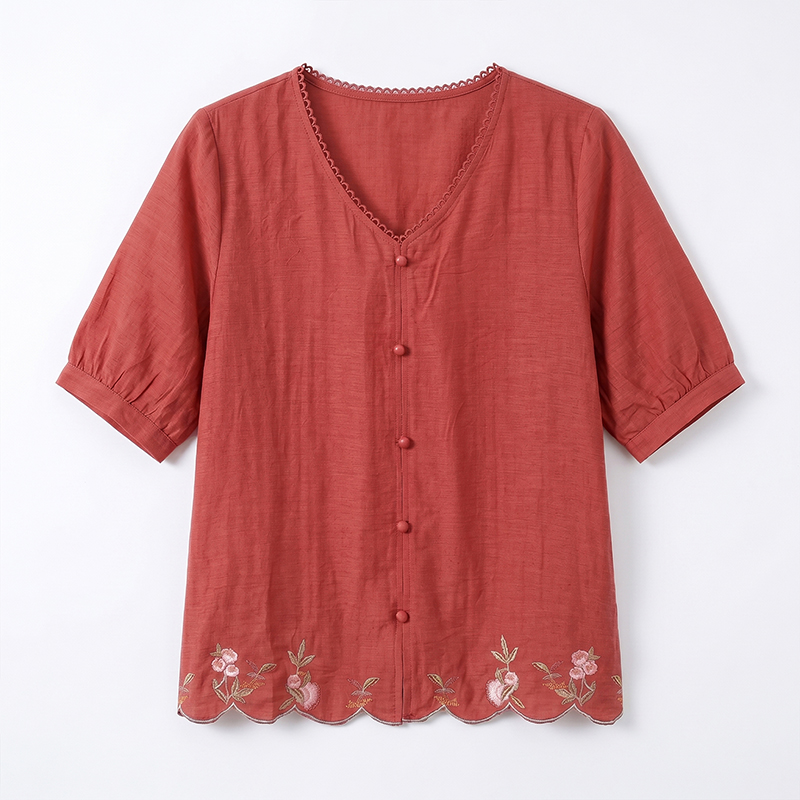 有貨  夏季新款大碼女裝寬松上衣時尚刺繡V領短袖襯衫
