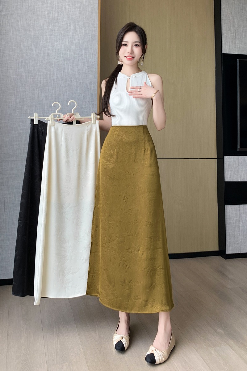 新中式國風復古A字半身裙女2025早秋新款中長款緞面飄逸長裙
