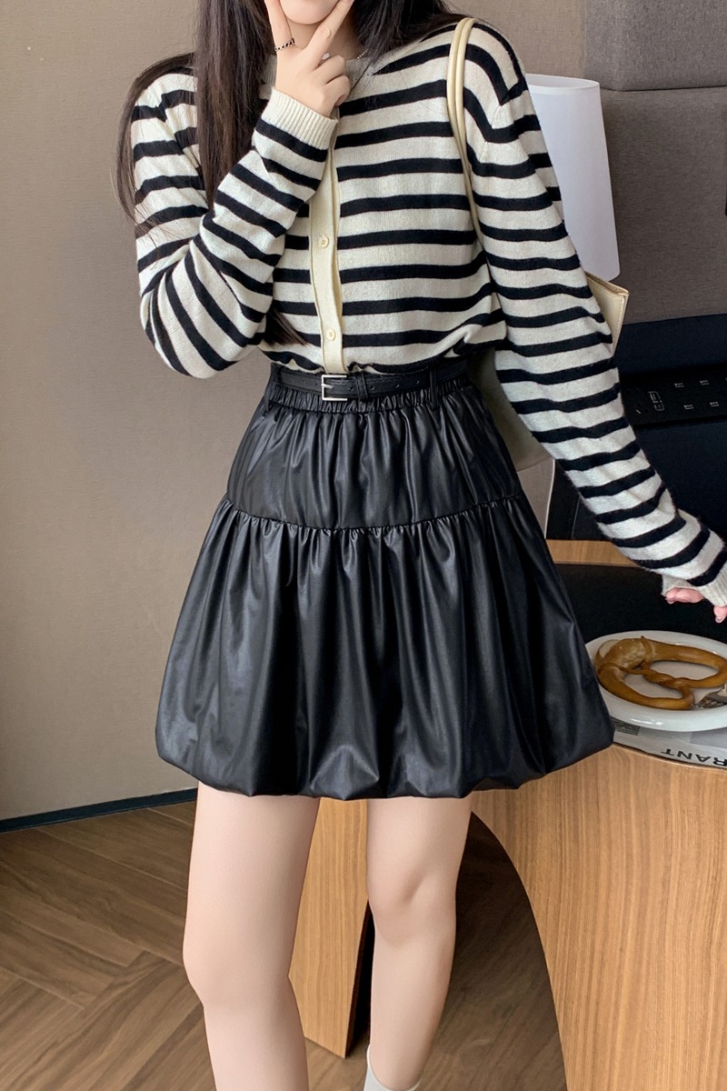 皮裙女2025秋冬防走光褲裙花苞半身裙pu皮短裙高腰a字裙腰帶