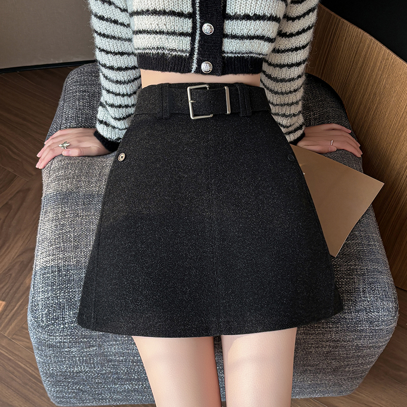 毛呢短裙女2025秋冬裝新款呢子a字裙高腰防走光短褲紐扣口袋半裙