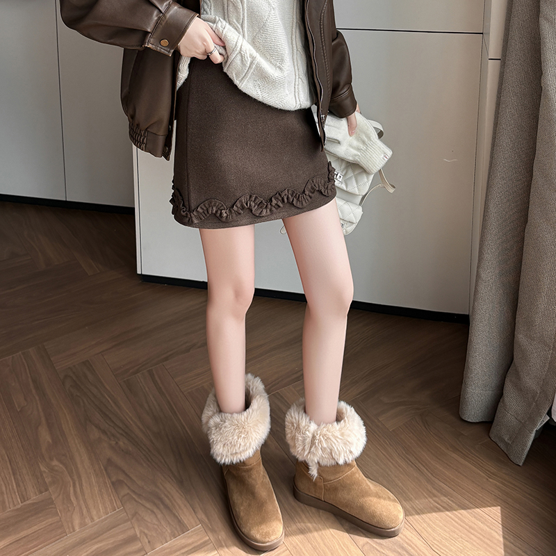 毛呢短裙女2025秋冬款呢子a字裙高腰防走光短褲木耳邊超好看半裙
