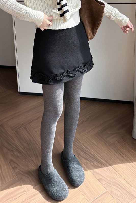 毛呢短裙女2025秋冬款呢子a字裙高腰防走光短褲木耳邊超好看半裙