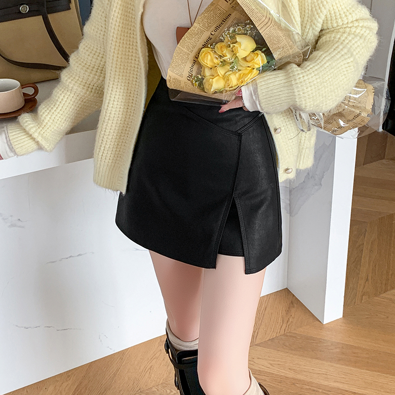 有貨2025秋冬新款高腰Pu皮半身裙女皮裙顯瘦a字裙包臀拼接短裙子