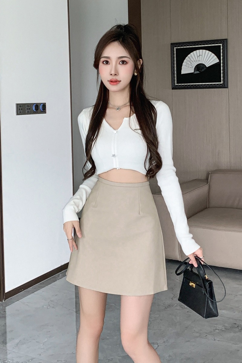 有貨半身裙女2025秋冬防走光PU皮短裙高腰顯瘦A字裙磨砂啞光皮裙