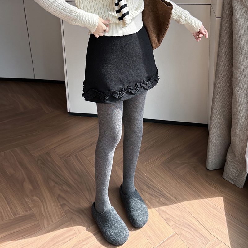 毛呢短裙女2025秋冬款呢子a字裙高腰防走光短褲木耳邊超好看半裙