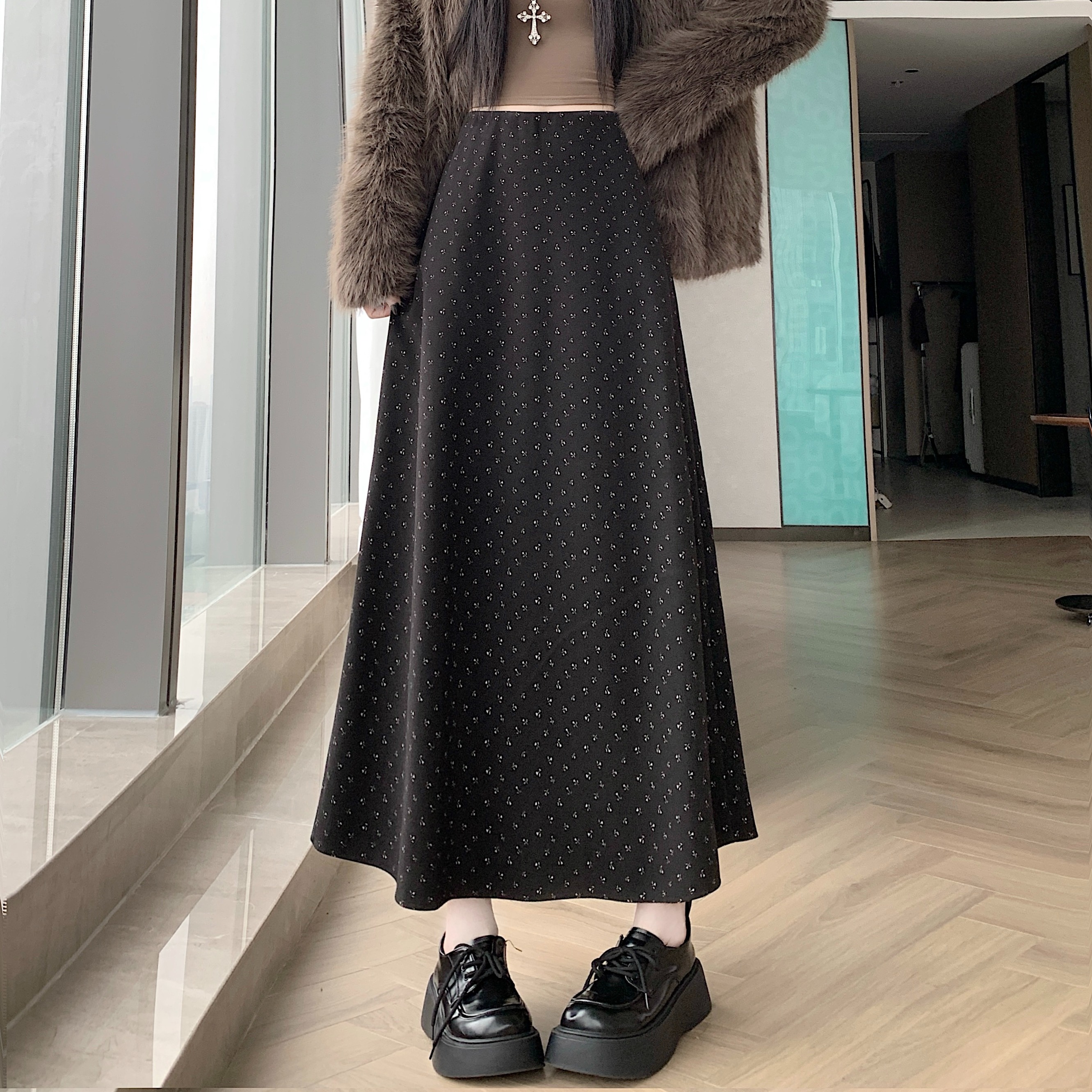 實拍~碎花毛呢半身裙女秋冬新款高腰顯瘦遮跨中長款a字百搭傘裙子