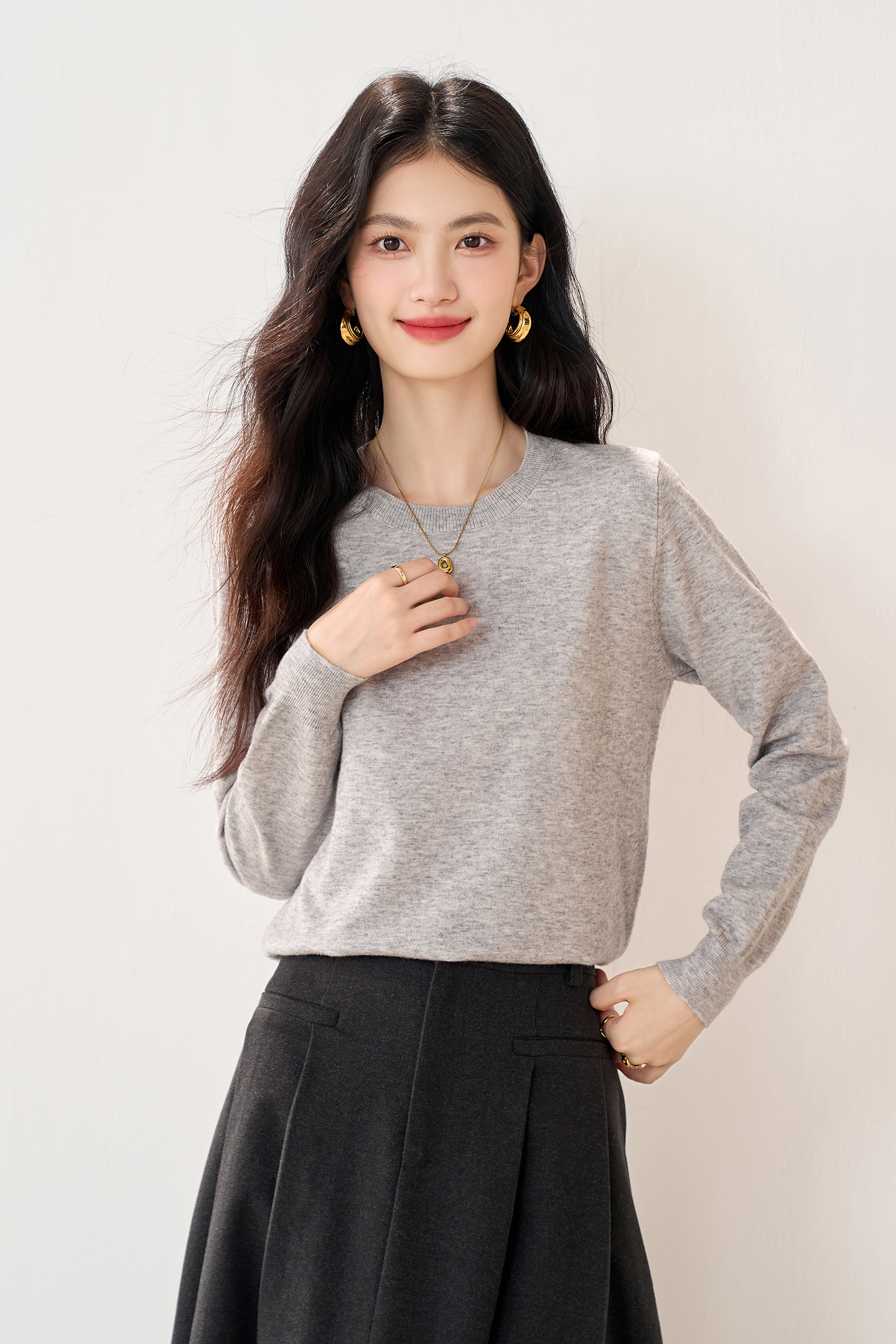 實拍新款秋冬打底衫女圓領套頭長袖純色韓版百搭短款針織毛衣女
