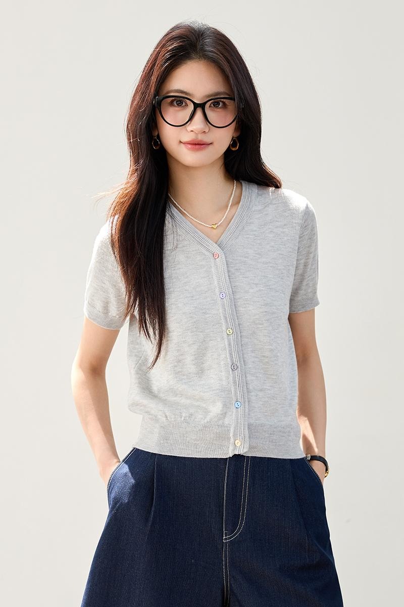 實拍新款夏季冰絲針織衫女V領開衫短袖外搭純色短款小外套女