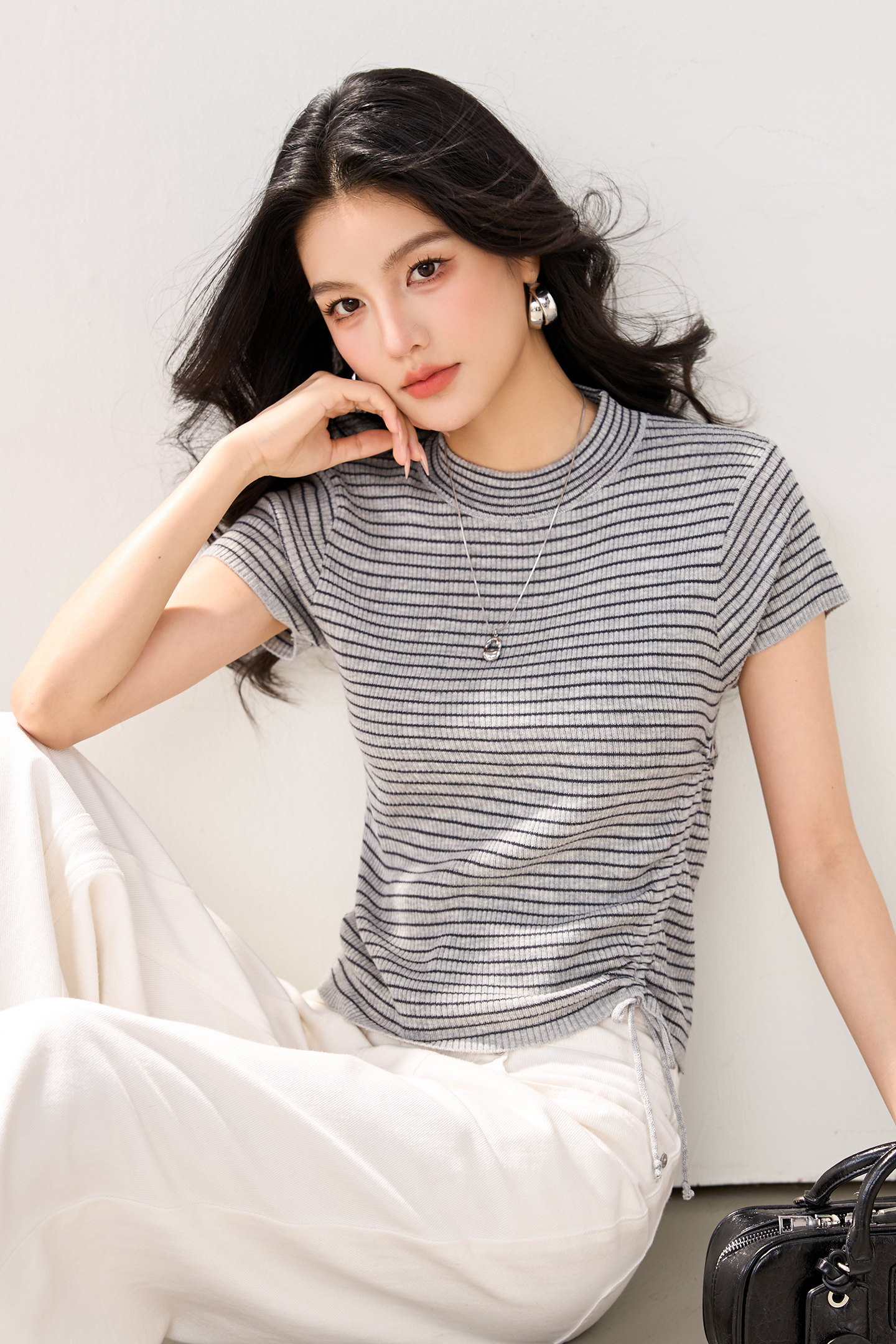 實拍新款冰絲針織衫女短袖夏天抽繩顯瘦條紋韓版短款圓領針織T恤