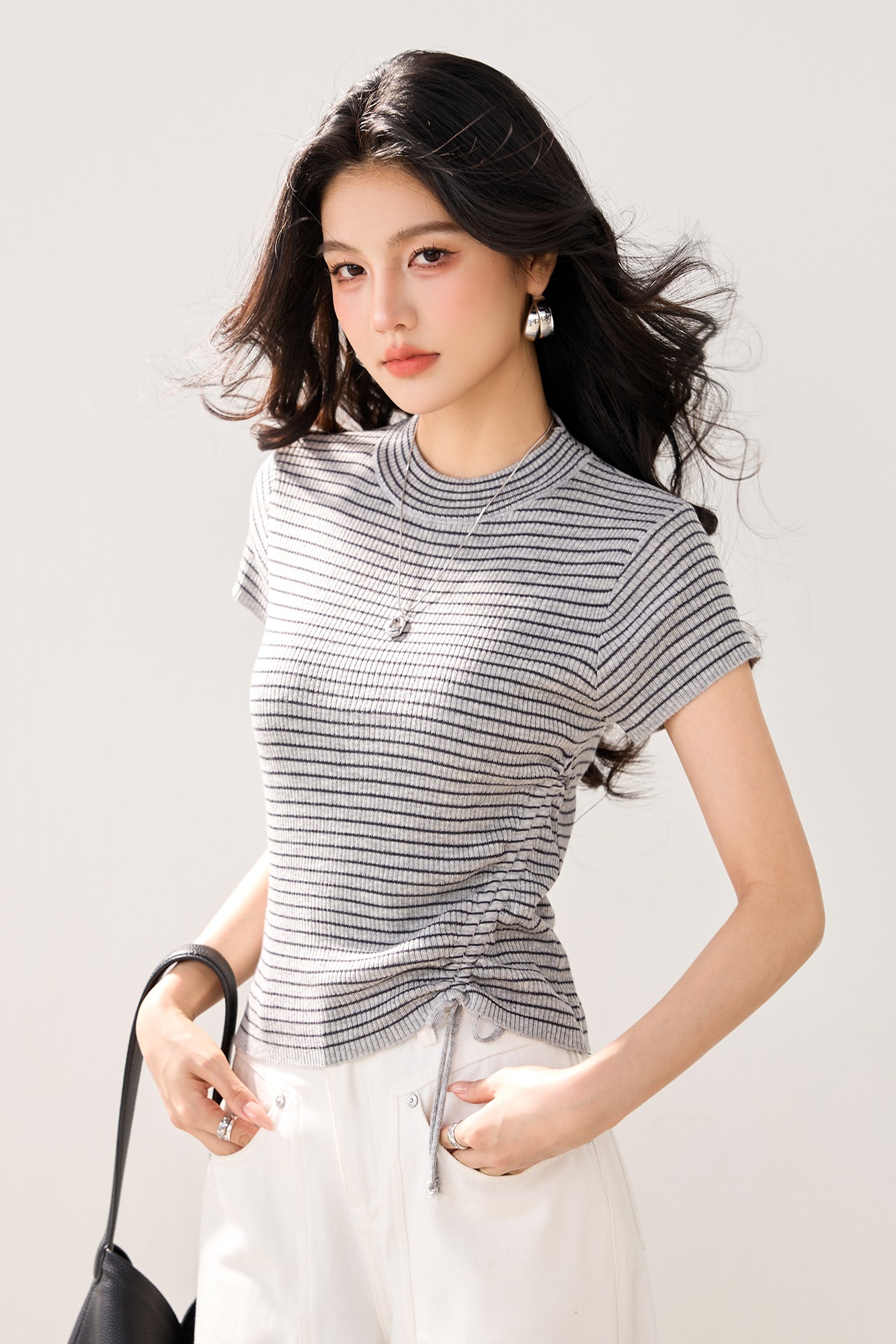 實拍新款冰絲針織衫女短袖夏天抽繩顯瘦條紋韓版短款圓領針織T恤