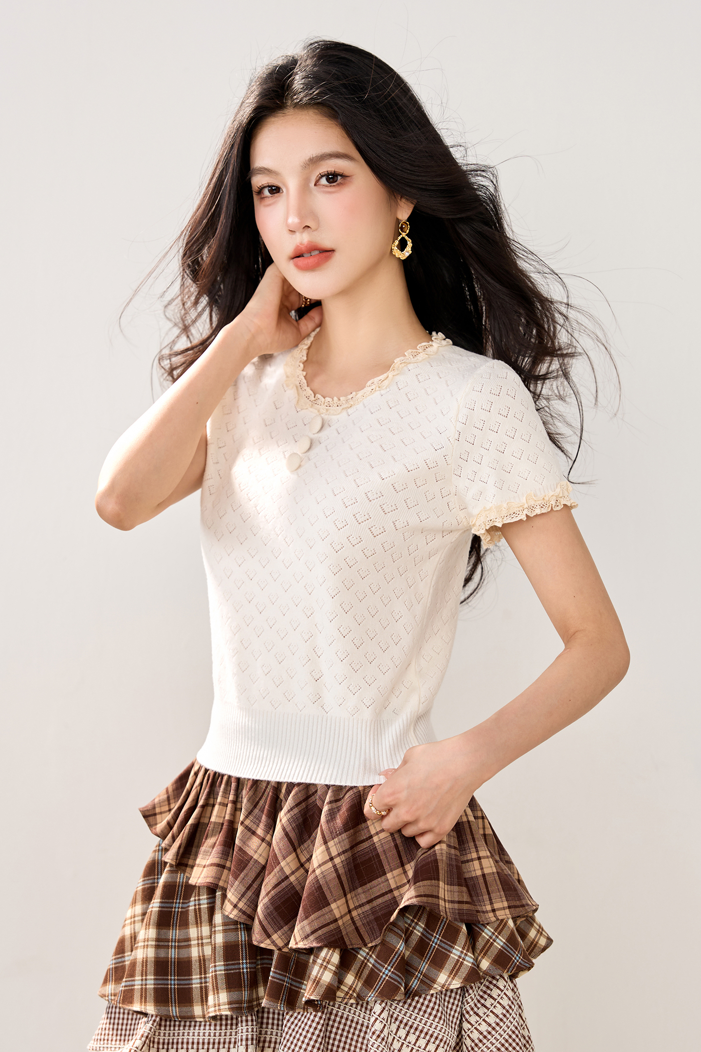 實拍新款春夏針織衫女短袖圓領花邊韓版甜美鏤空木耳邊撞色短款女