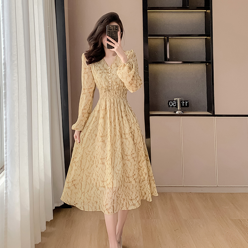 MY13925# 大码法式v领碎花连衣裙新款微胖收腰显瘦长裙长袖裙子女裝貨源服裝批發