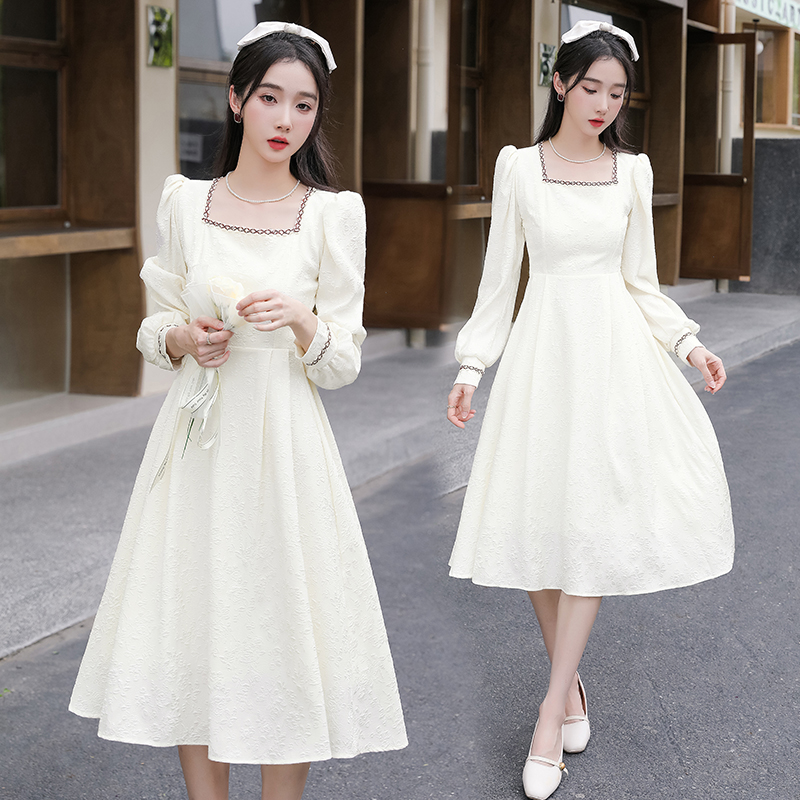 MY13914# 大码法式温柔风杏色方领花边连衣裙高级感收腰显瘦气质长裙女裝貨源服裝批發