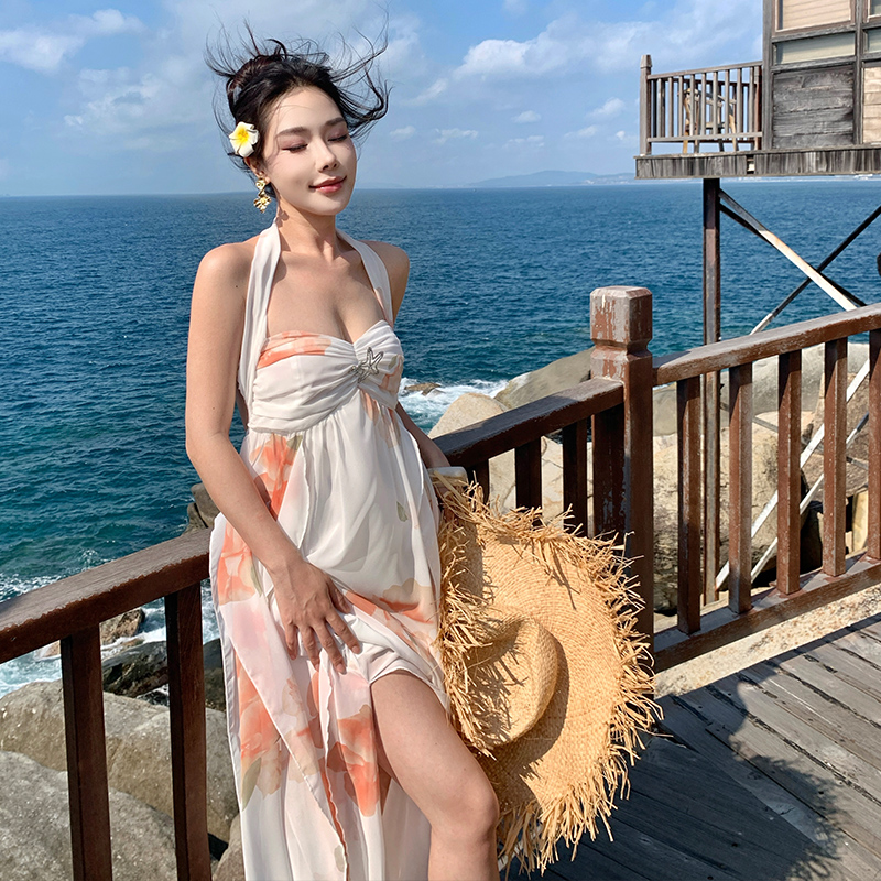 抹胸連衣裙女夏季輕奢高級感荷葉邊碎花大擺裙性感露背度假風長裙