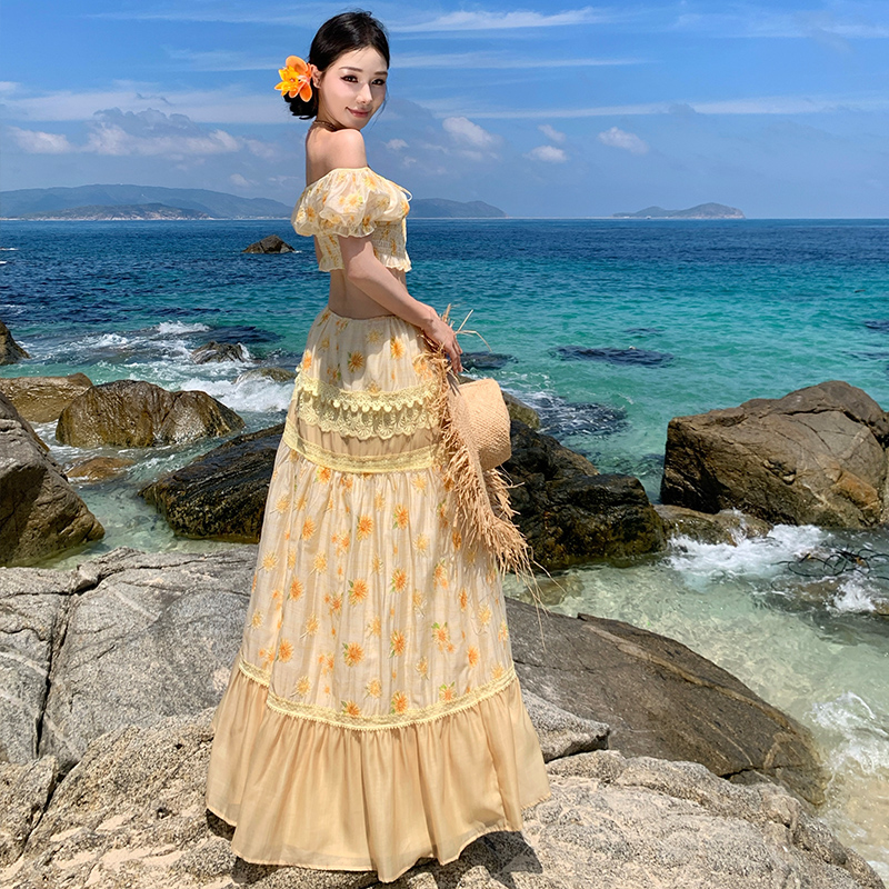 小雛菊·海邊度假天絲刺繡抹胸上衣/重工抽繩半身裙