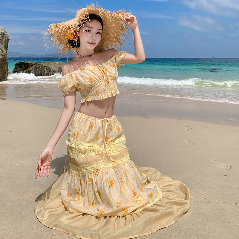 小雛菊·海邊度假天絲刺繡抹胸上衣/重工抽繩半身裙