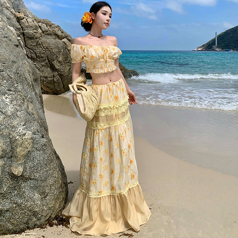 小雛菊·海邊度假天絲刺繡抹胸上衣/重工抽繩半身裙