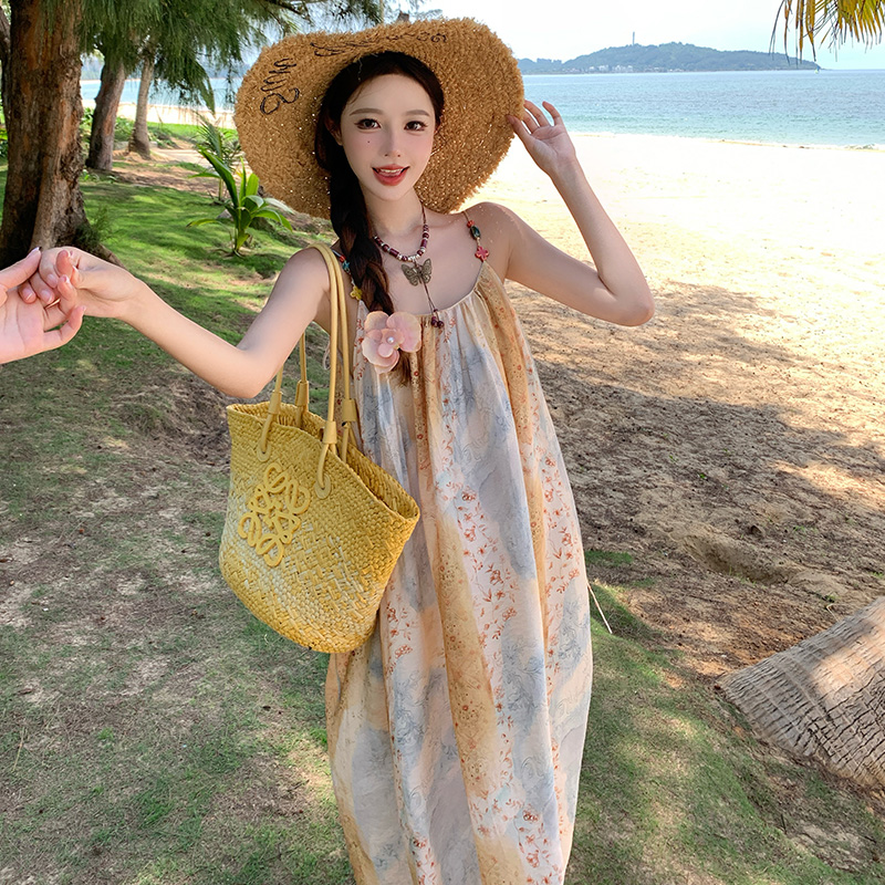 波西米亞壓褶吊帶裙女夏季民族風印花流蘇顯瘦度假連衣裙
