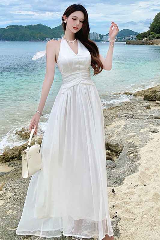 夏季白月光真絲掛脖連衣裙白色氣質女神長裙