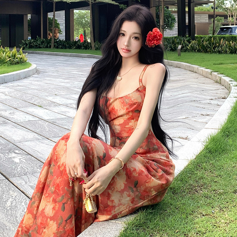ITSNIKAR復古紅色碎花連衣裙女夏性感掛脖吊帶裙海邊露背度假裙子