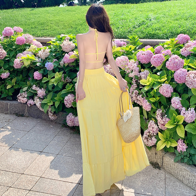 度假風掛脖綁帶連衣裙女夏立體顯瘦a字裙露背性感長裙子