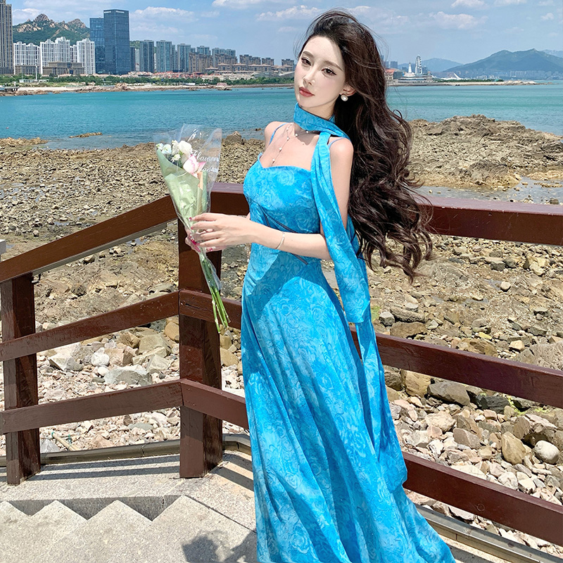 夏日絕美度假風法式設計感扎染藍色吊帶連衣裙女2025夏季新款長裙