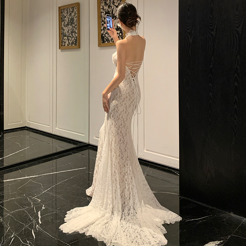 白色蕾絲花邊掛脖露背魚尾長款高雅宴會派對走秀結婚晚禮服連衣裙