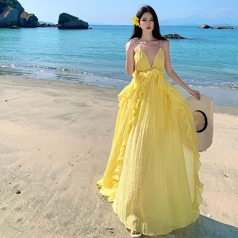 三亞絕美拍照長裙海邊度假黃色大裙擺露背連衣裙性感沙灘裙氛圍感