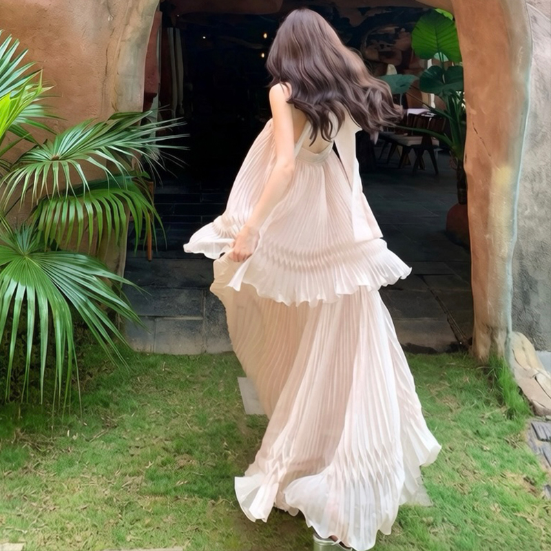 易夢玲同款法式露背掛脖連衣裙女海邊度假風壓褶蛋糕裙仙女長裙子