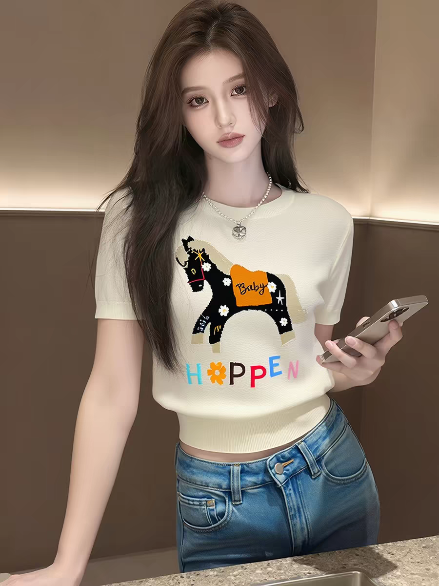 短袖t恤漂亮夏季正肩小上衣獨特巨好看絕美2026的設計感氣質女士