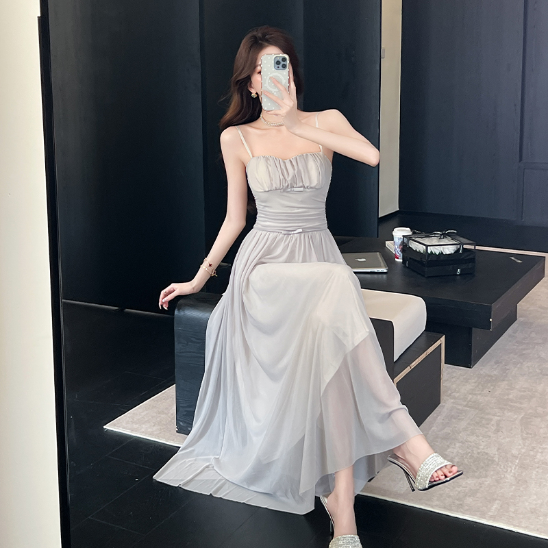 2026春夏新款高級感小眾ins氣質生日宴會吊帶連衣裙伴娘禮服長裙