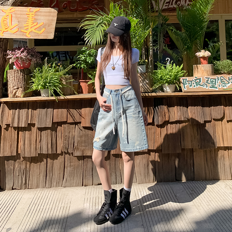 高品質水洗淺藍破洞牛仔中褲女夏新款韓版寬松氣質百搭配腰繩