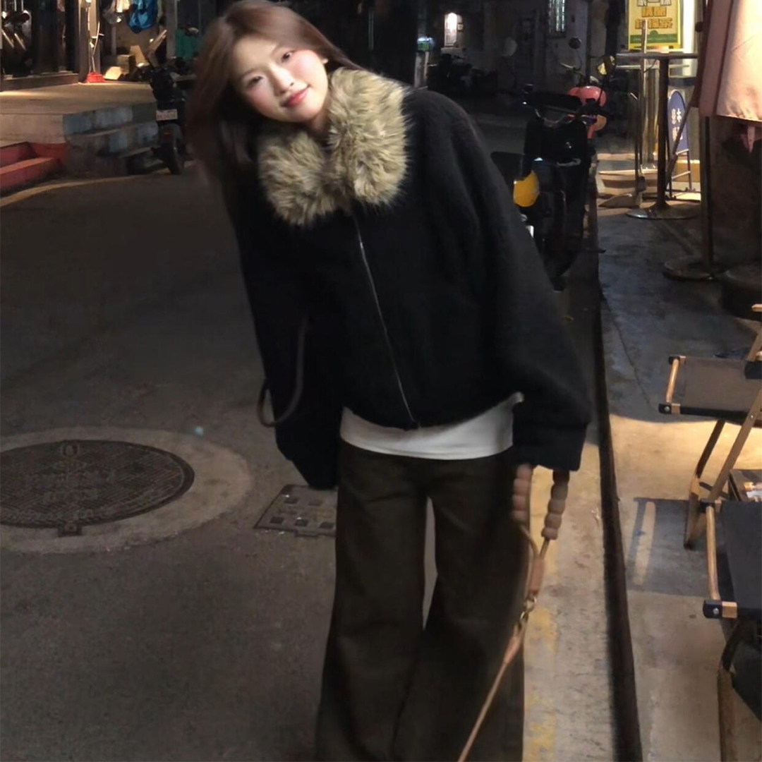 MY17029# 加厚羊羔绒复合麂皮大毛领实拍一高级皮毛一体羊羔外套女裝貨...